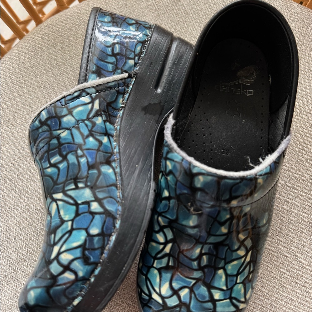 Dansko Clogs - Picture 4 of 10